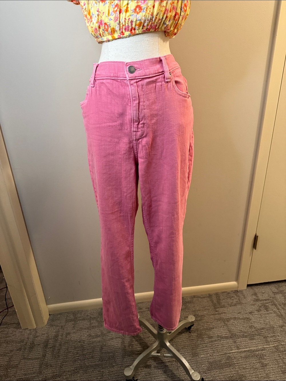 High-Rise Straight Leg Jeans in Pink